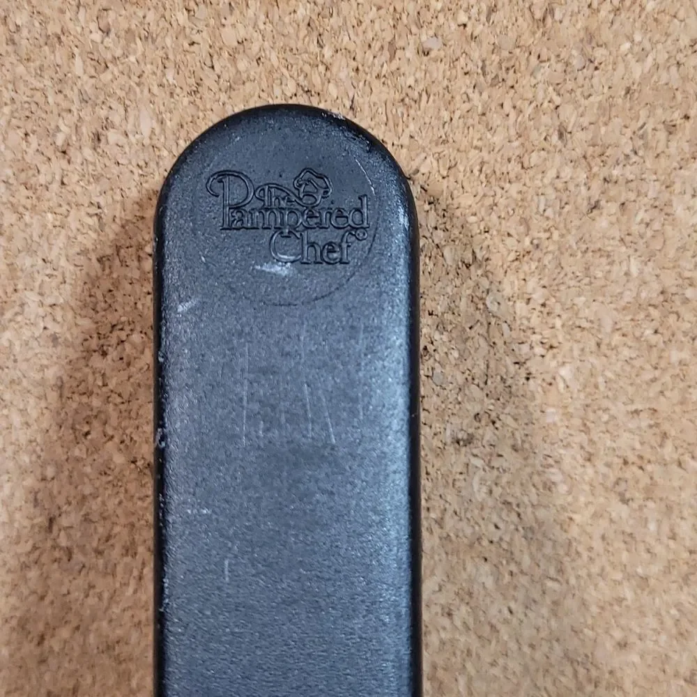 Pampered Chef Cheese Knife #1126 Spreader Slicer w/ Protective Cover #5